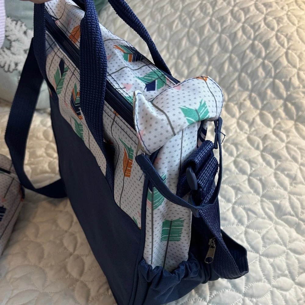 Colorful Arrow Print Kids Bag Set with Bottle Holder NWOT Med Size